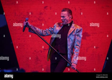 Concert de Yannick: L'Allemagne chante et danse au rythme du Roi des Voix !