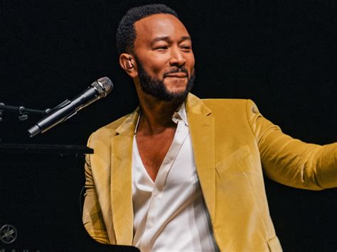  Le Concert Rebirth de John Legend: Une Soirée Transcendantale Entre Soul et Engagement Social